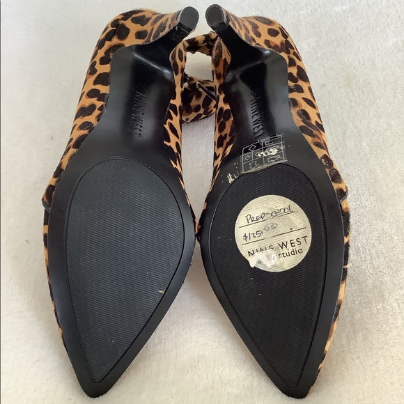 Nine West, Never Worn pumps - Picture 4 of 9
